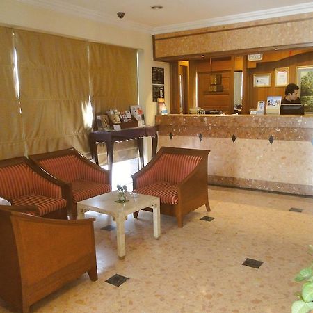 Holiday Villa Hotel City Centre Phnom Penh Exterior foto